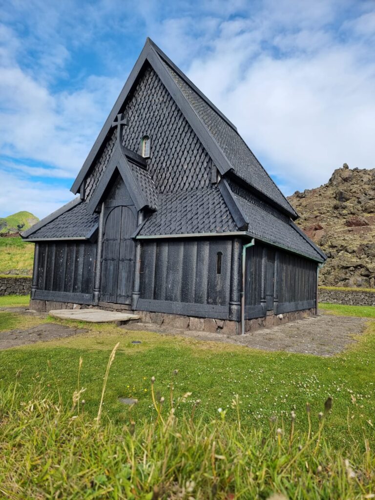 Heimaey: Stafkirkjan